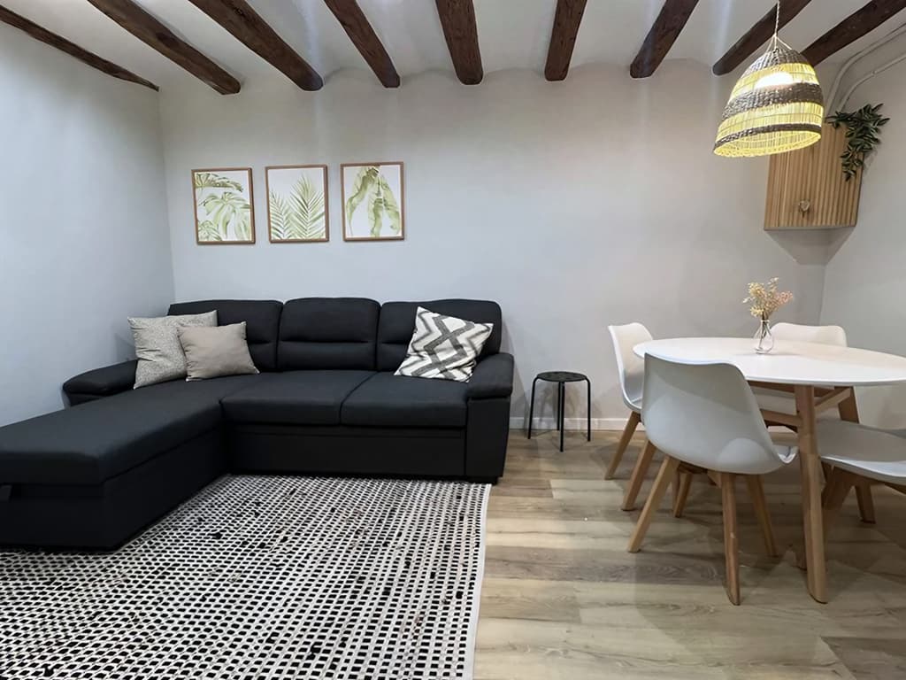 Salón comedor reformado por Galihogar, empresa de reformas en Ferrol